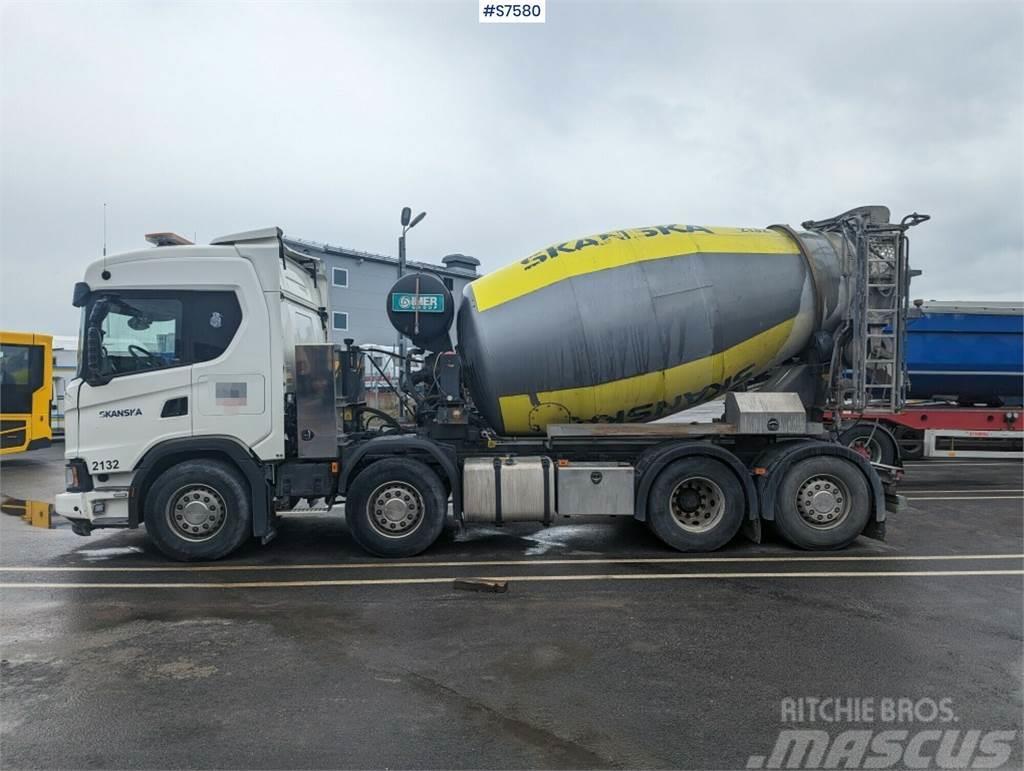 Scania G450 8x2 Concrete truck with chute Concrete trucks