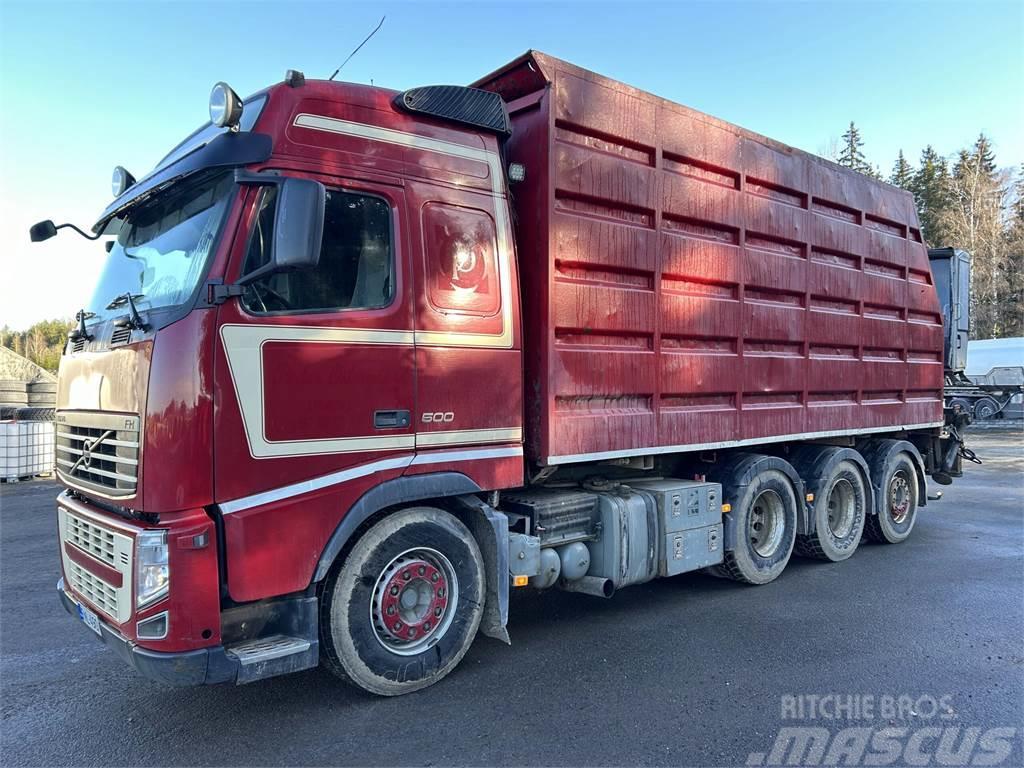 Volvo FH500 8x4 Risukorilla ja nosturilla Timber trucks