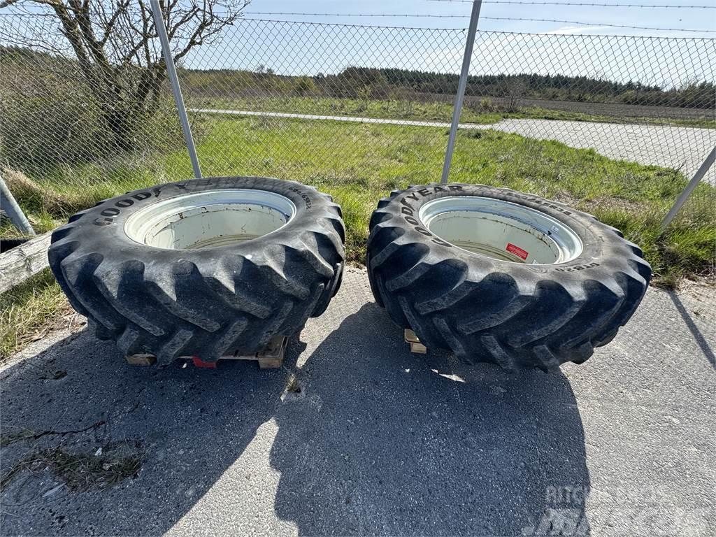 Valtra STOCKS DUBBELHJUL 600/65R38 Other agricultural machines