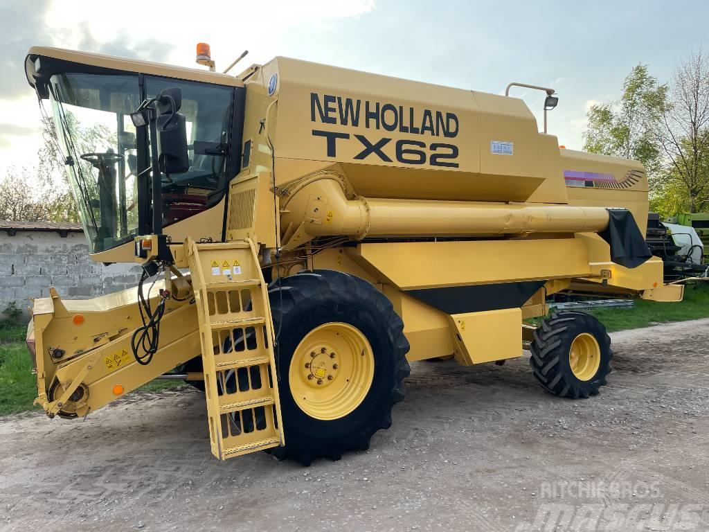 New Holland TX 62 Combine harvesters