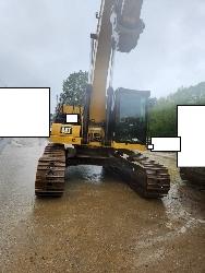 CAT 330