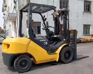 Komatsu 30