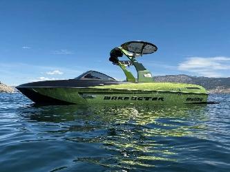  Malibu 23 LSV