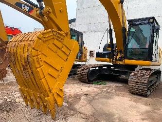 CAT 323 D L