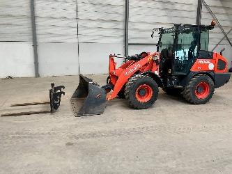 Kubota R 085