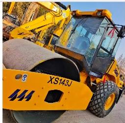 XCMG XS 142 J