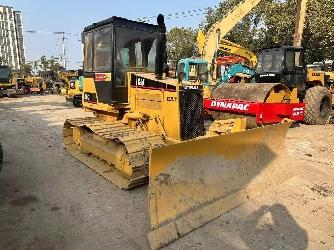 CAT D 5 C