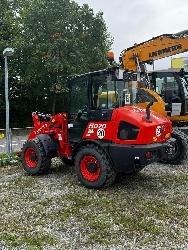 Kubota R070