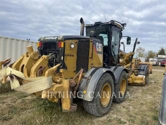 CAT 140M AWD