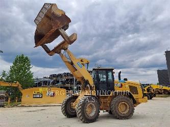 CAT 926M