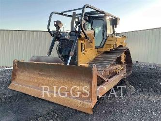 CAT D6