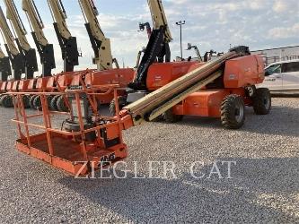 JLG 600S