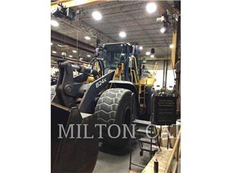 John Deere 824K