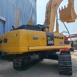 Komatsu PC300