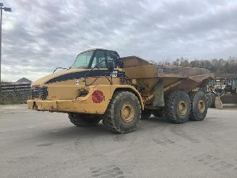 CAT 740