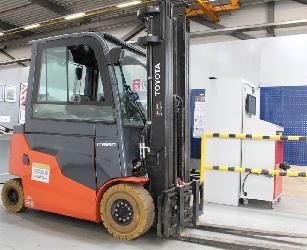 Toyota 9FBM25T