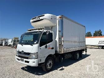 Hino 195