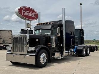 Peterbilt 389