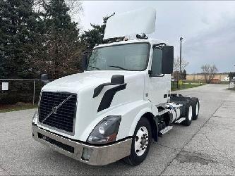 Volvo VNL42T300