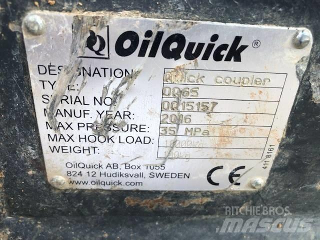 Komatsu PW148-10 Bageri točkaši