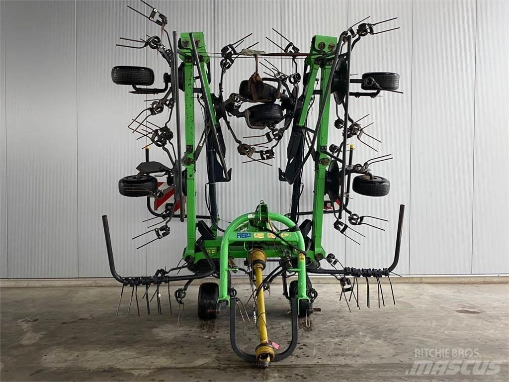 Deutz-Fahr 6917 Okretači i sakupljači sena