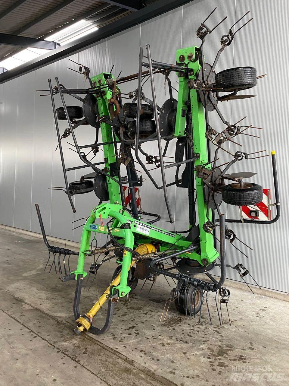 Deutz-Fahr 6917 Okretači i sakupljači sena