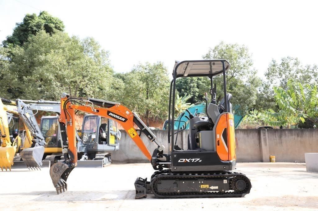 Doosan DX 17 Bageri guseničari