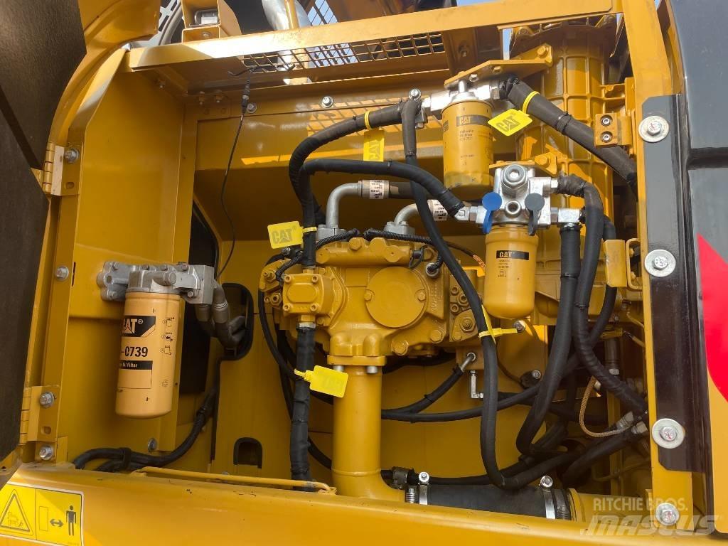 CAT 329 D Bageri guseničari