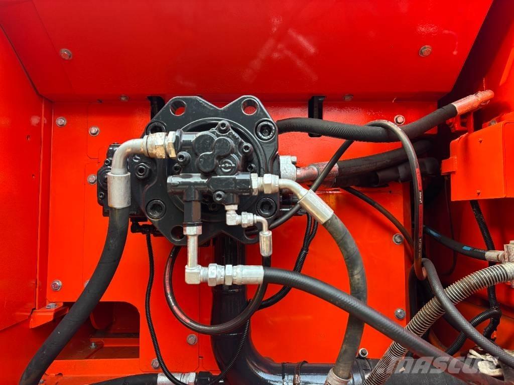 Doosan DX300LC-9C Bageri guseničari