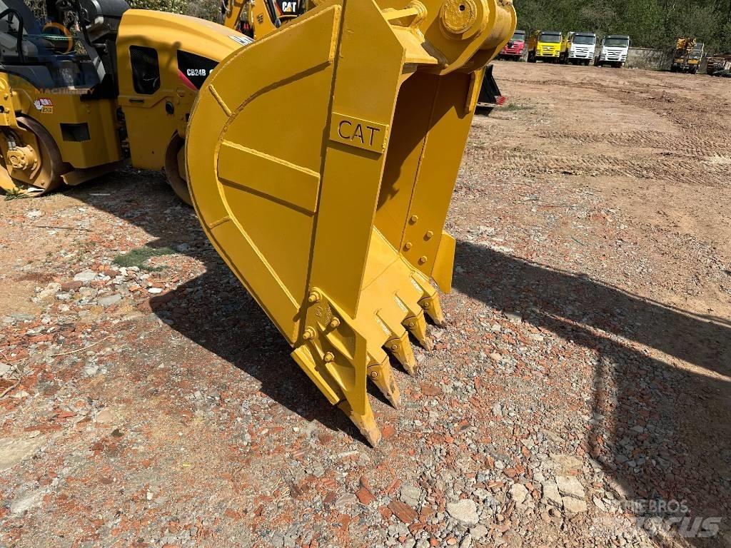 CAT 320 B L Bageri guseničari