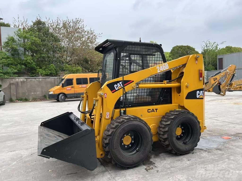 CAT 246B Mini utovarivači