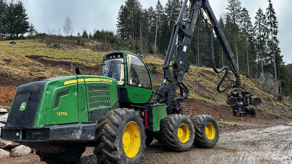 John Deere 1270 E Harversteri