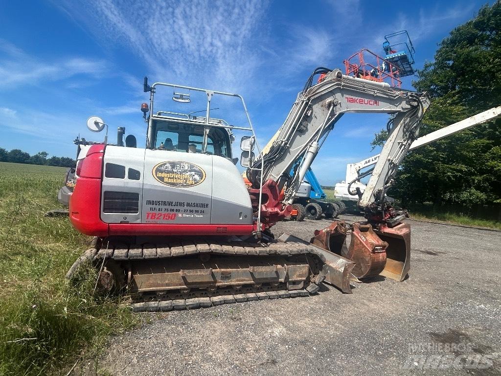 Takeuchi TB2150 Bageri guseničari