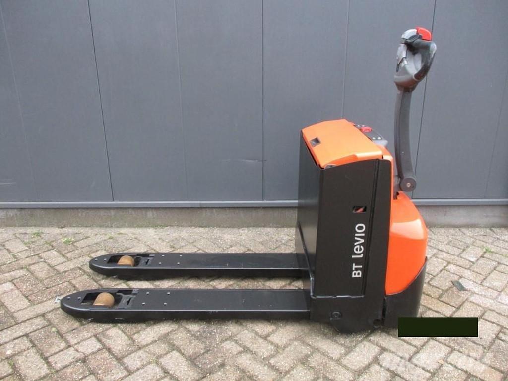 BT LWE180 Nisko podizni električni viljuškar