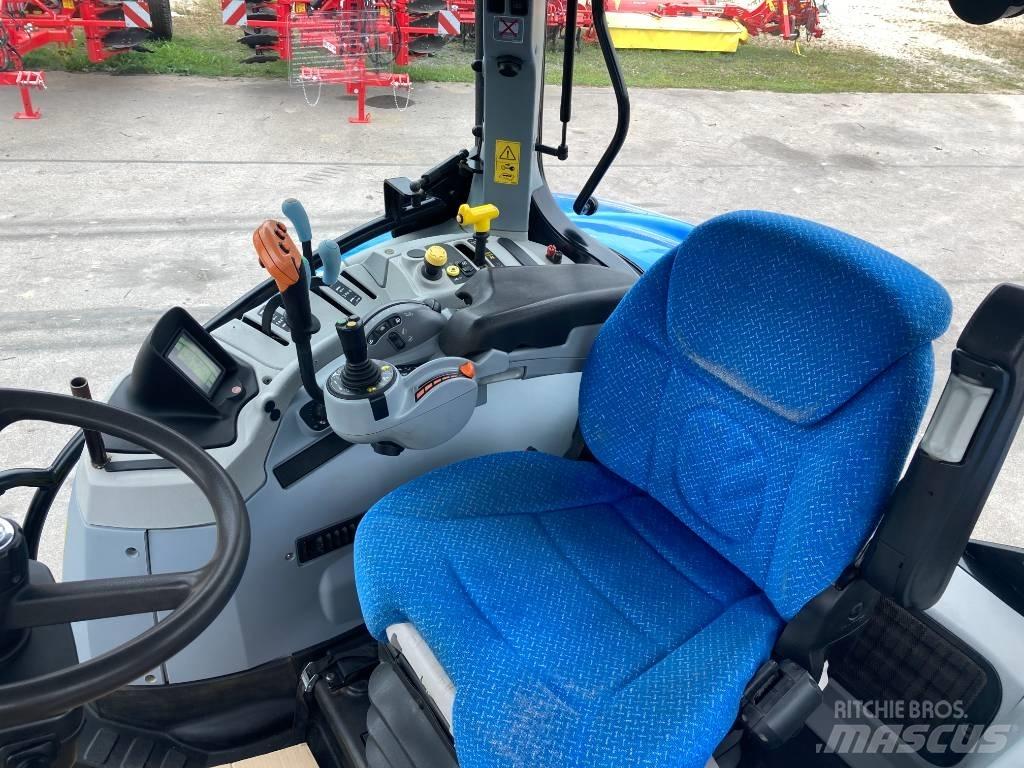 New Holland T7.210 Traktori