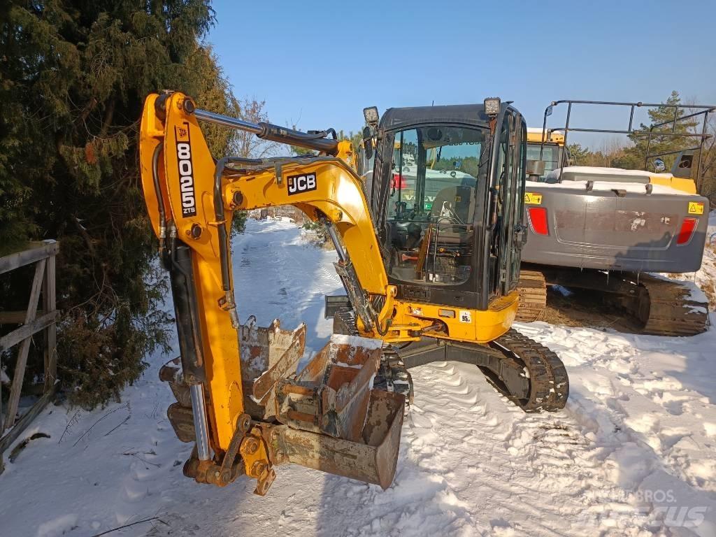 JCB 8025 ZTS Bageri guseničari