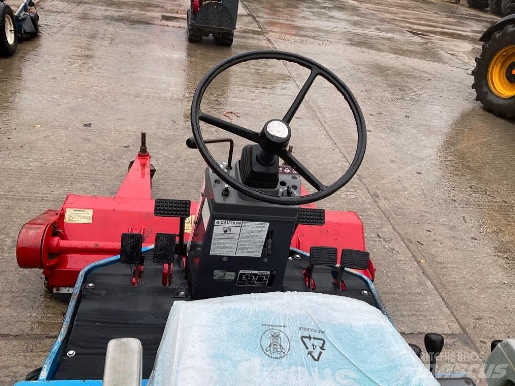 Iseki SF300 Traktorske kosilice