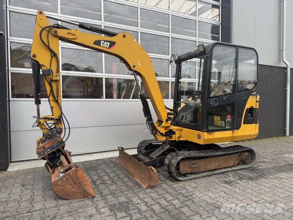 CAT 302.5C Mini bageri < 7t