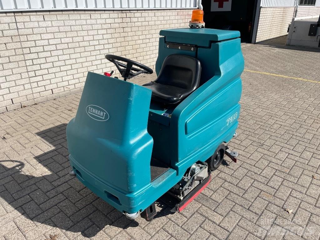 Tennant 7100 Mašine za čišćenje