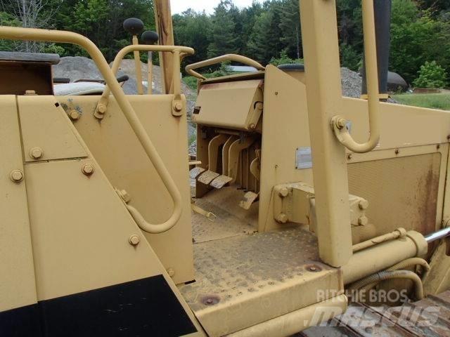 CAT D 3 C Buldožeri guseničari
