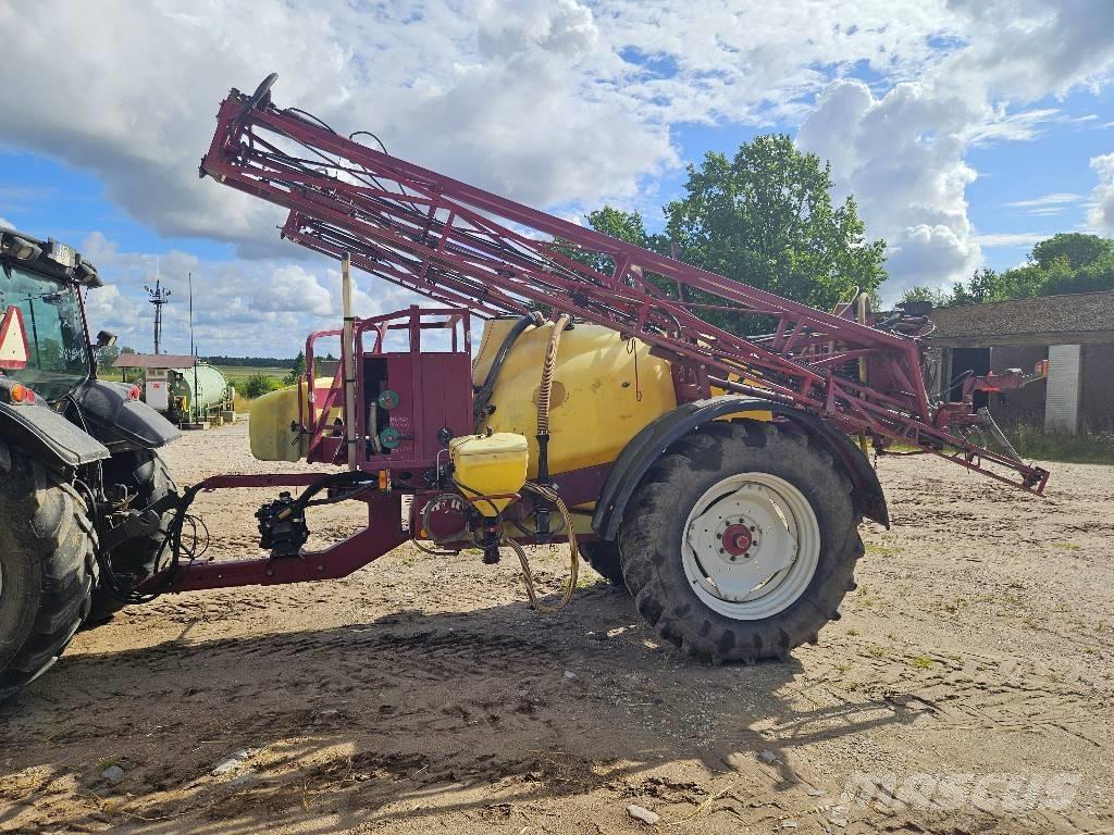 Hardi Commander 2800 Vučene prskalice