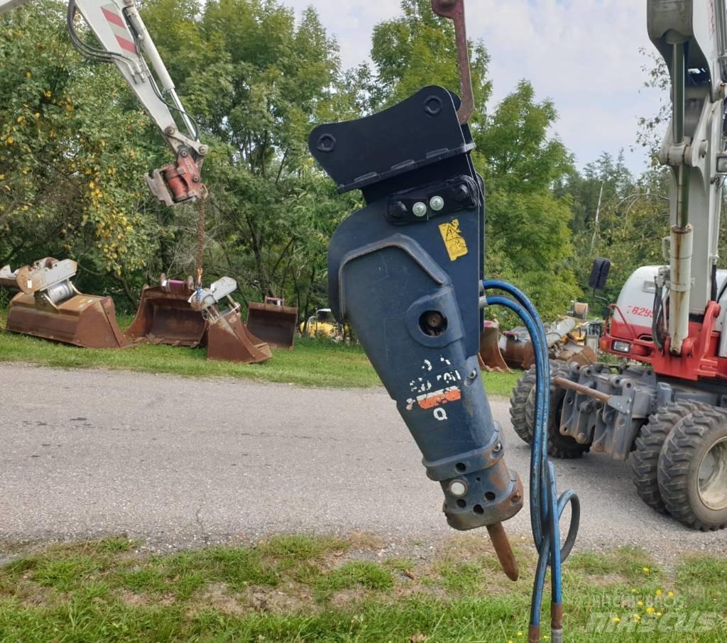 Kubota KXB Čekići
