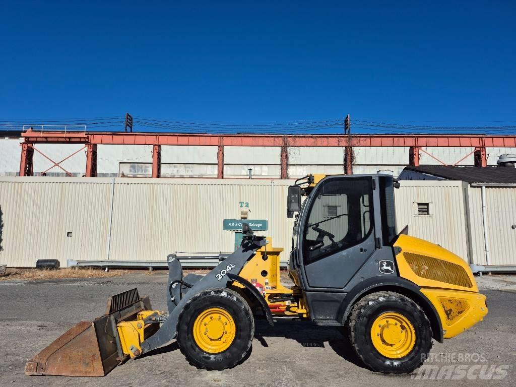 John Deere 204 L Utovarivači na točkove