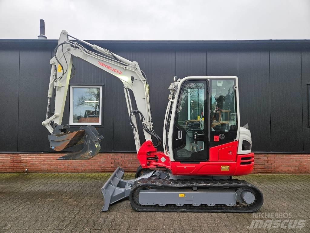 Takeuchi TB250-2 Bageri za prenos primarnih/sekundarnih sirovina