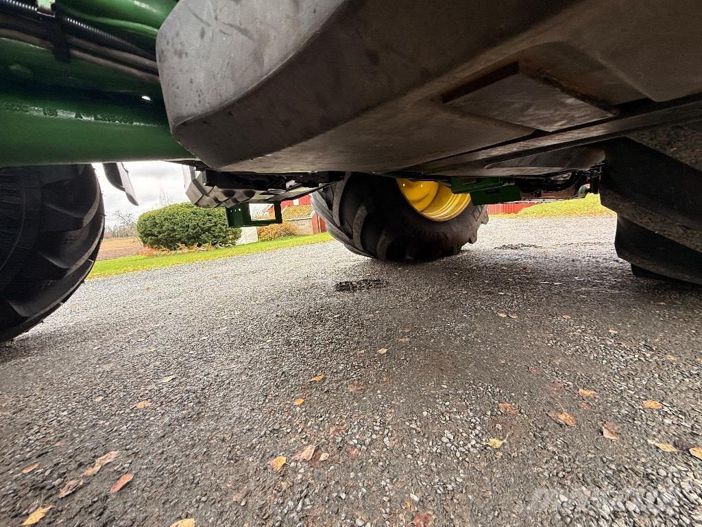 John Deere 6155 R Traktori