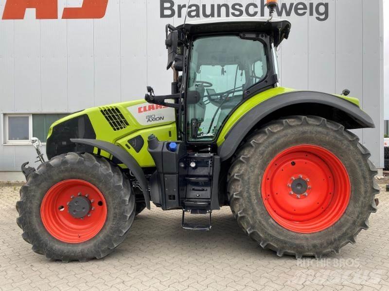 CLAAS AXION 810 Traktori