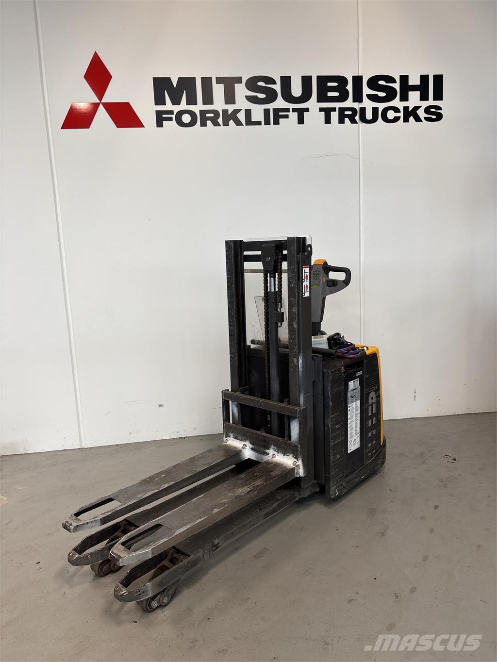 Atlet PDP200 Samopogonski ručni viljuškari