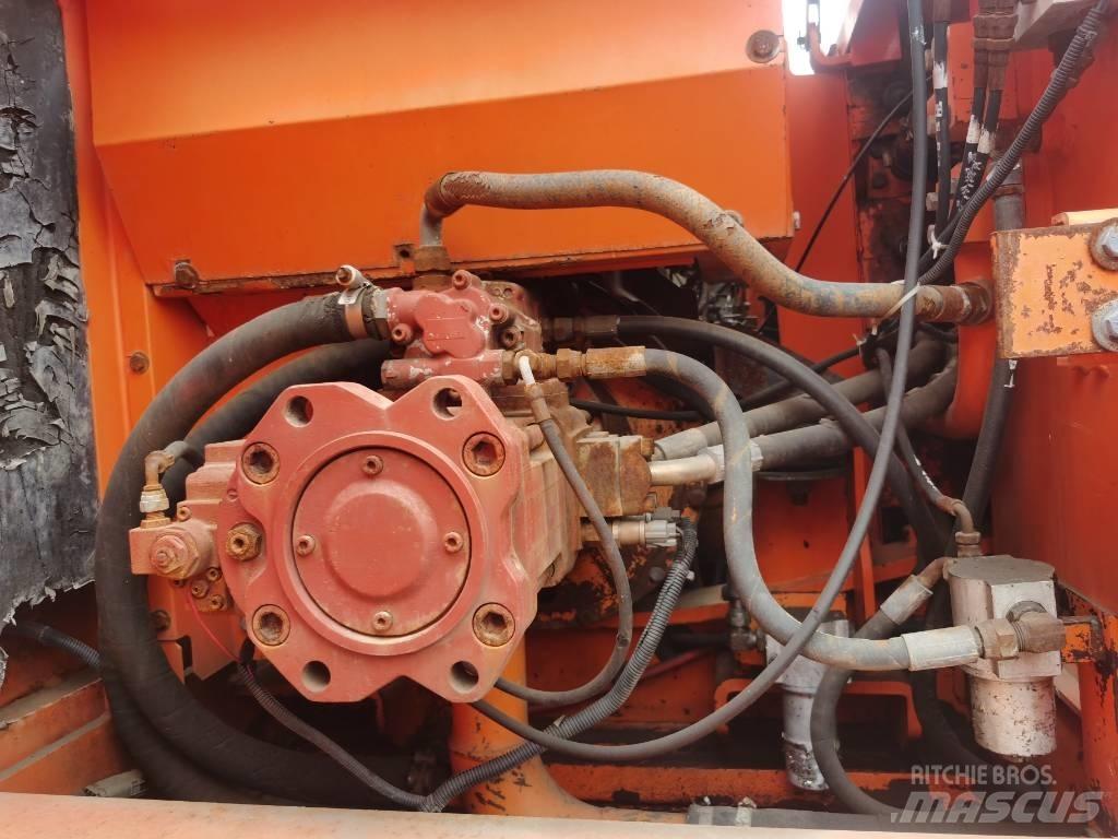 Doosan DH 210 W-7 Bageri točkaši