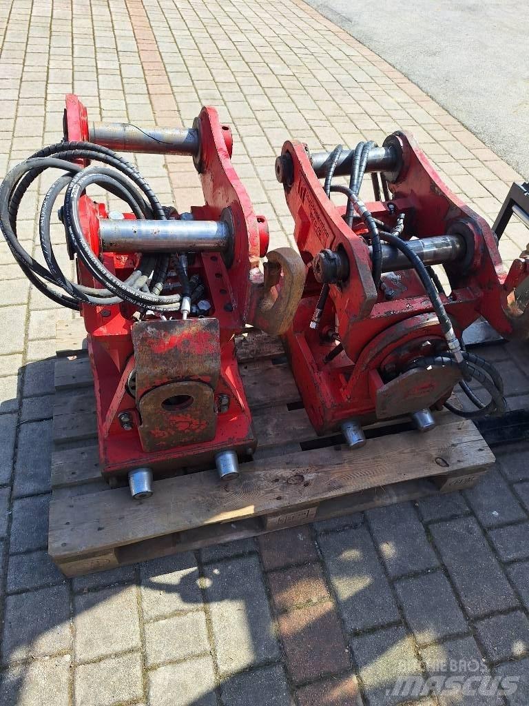 Takeuchi TB 2150 Bageri guseničari