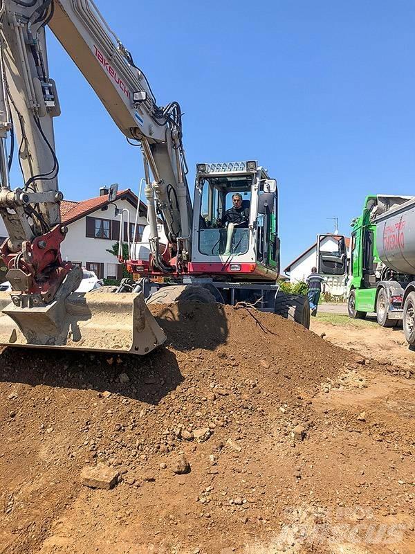 Takeuchi TB 2150 Bageri guseničari